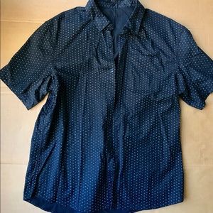 Men’s lululemon short sleeve button up